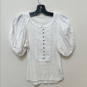 White Puff Sleeve Button-Front Women’s Top